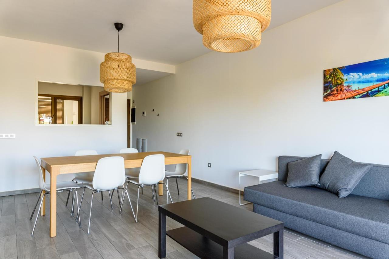 Modern Apartment In Residential Complex With Pools コスタ・デ・アンティグア エクステリア 写真